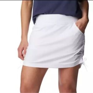 Columbia Anytime Women's White Skort w/Adjustable Sides Pockets - Size XL